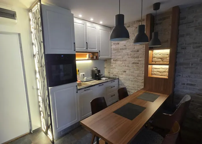 アパート Aether ズラティボール